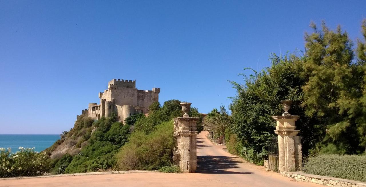 Castello Di Falconara Hotel Licata Kültér fotó